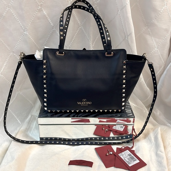 Valentino Garavani Navy Rockstud Calfskin Leather Tote With Shoulder Strap - Picture 5 of 16